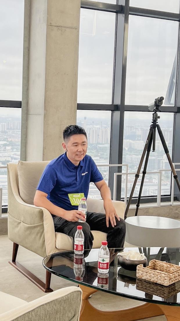 塔下再聚首 攀登勢(shì)正雄——巨龍電梯試驗(yàn)塔第六屆登高跑開賽 塔下再聚首 攀登勢(shì)正雄——巨龍電梯試驗(yàn)塔第六屆登高跑開賽