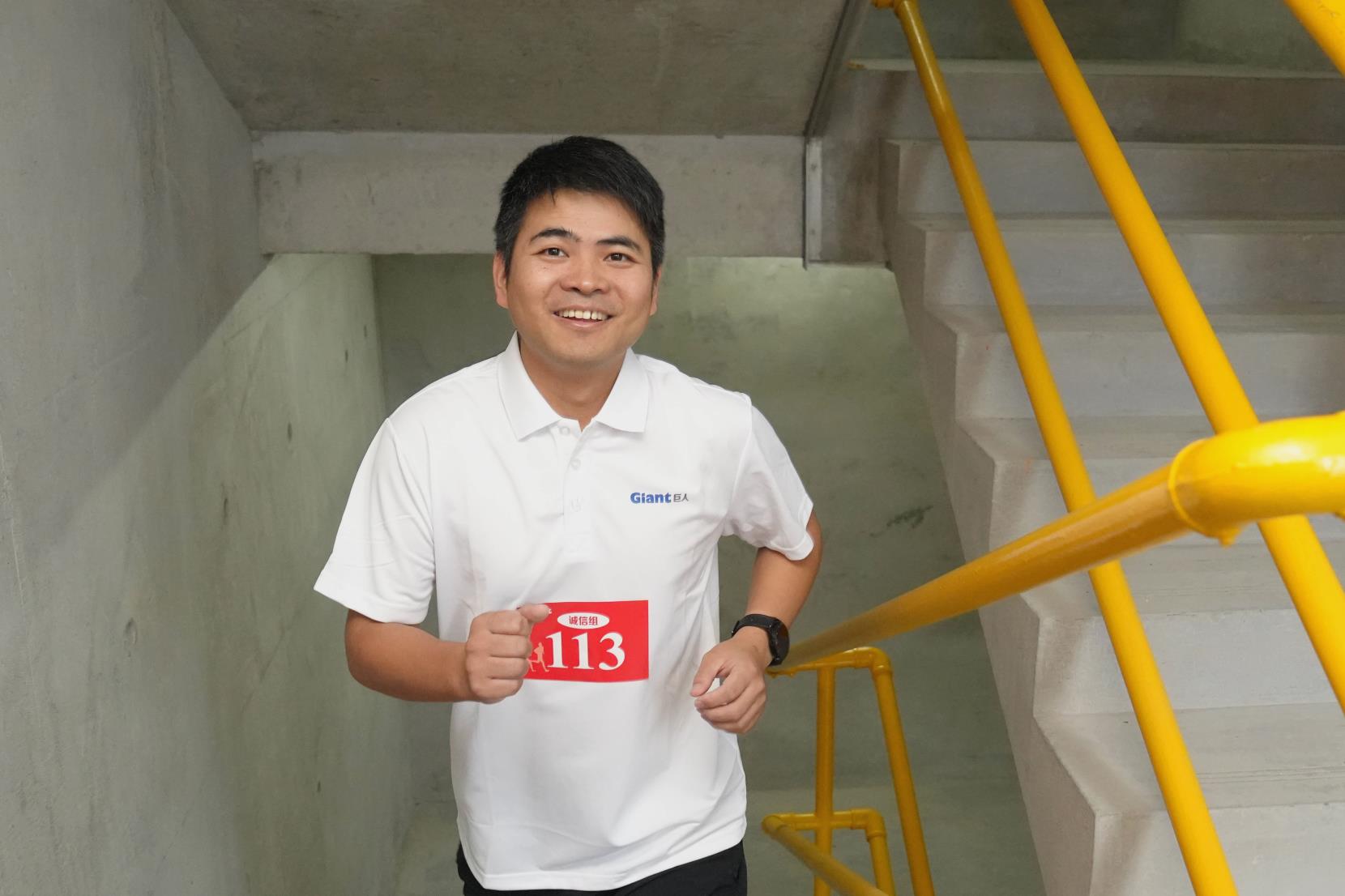 塔下再聚首 攀登勢(shì)正雄——巨龍電梯試驗(yàn)塔第六屆登高跑開賽 塔下再聚首 攀登勢(shì)正雄——巨龍電梯試驗(yàn)塔第六屆登高跑開賽